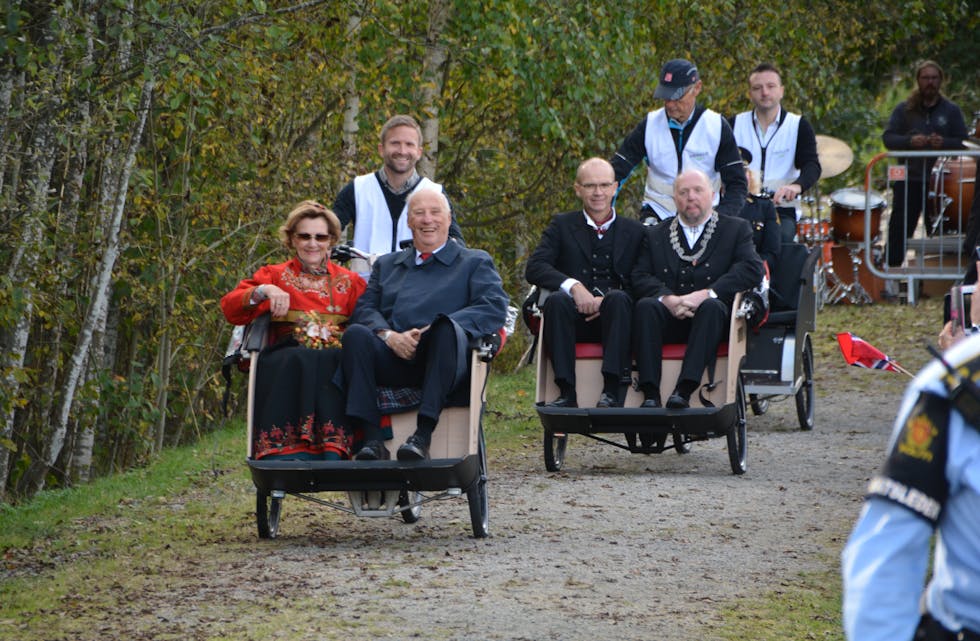 Kongeparet sitt besøk i Bø 30. september 2019 Kong Harald og dronning Sonja besøkte Gullbring kulturanlegg - arrangement i Gullbring amfi