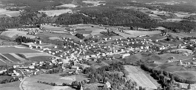 211209 Sett frå lufta Bøhaugen og Bøgata på slutten av 1950-talet