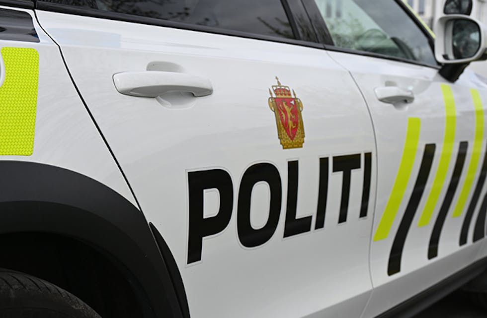 KONTROLL: Utrykkingspolitiet var på plass i MIdt-Telemark torsdag morgon. . TRAFIKKONTROLL: Politiet har gjennomført ein trafikkontroll i Bø sentrum.
Illustrasjonsfoto
Politi