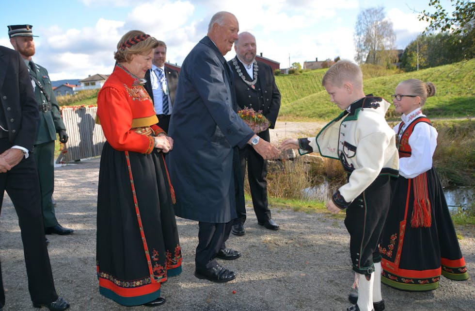 NÅR VAR DET?  Kong Harald og dronning Sonja besøker Gullbring kulturanlegg. 