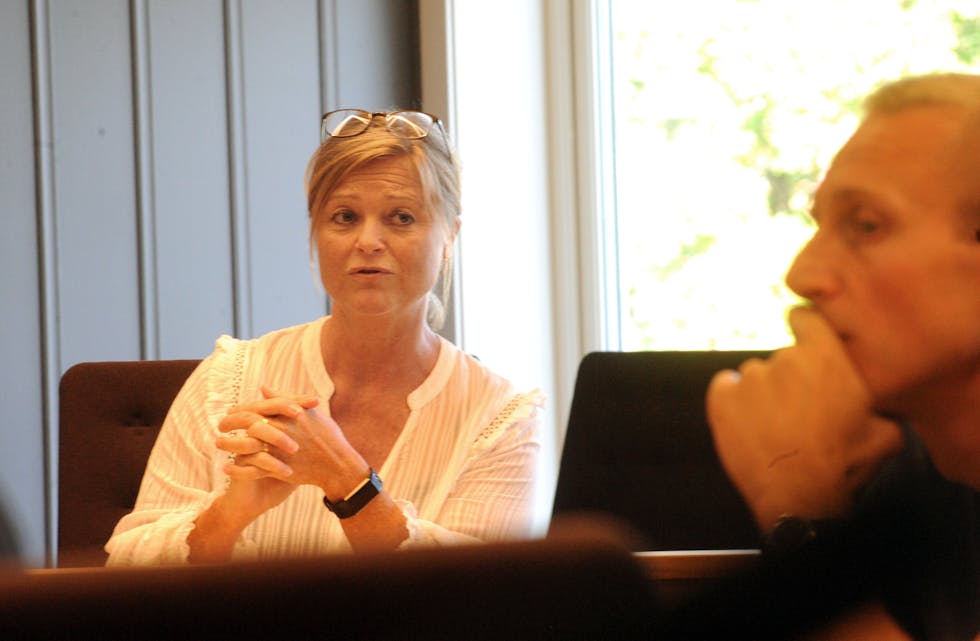 SAKSANSVARLEG: Hanne Skretteberg er kommunalsjef for oppvekst med ansvar for skule. 