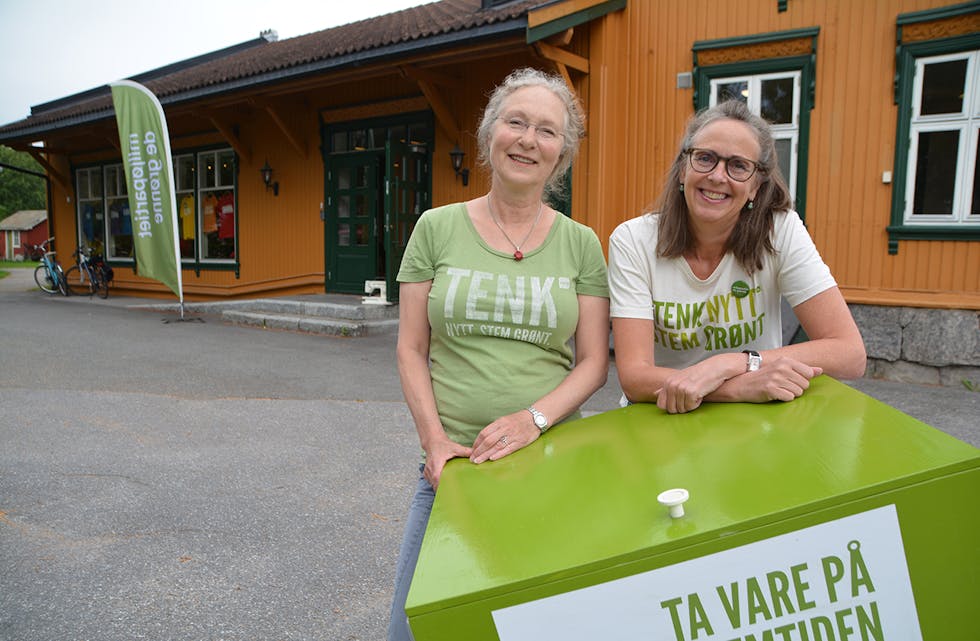 VALKAMP: Ingebjørg Nordbø og Helle Friis Knutzen under valkampen for MDG i 2019.  
