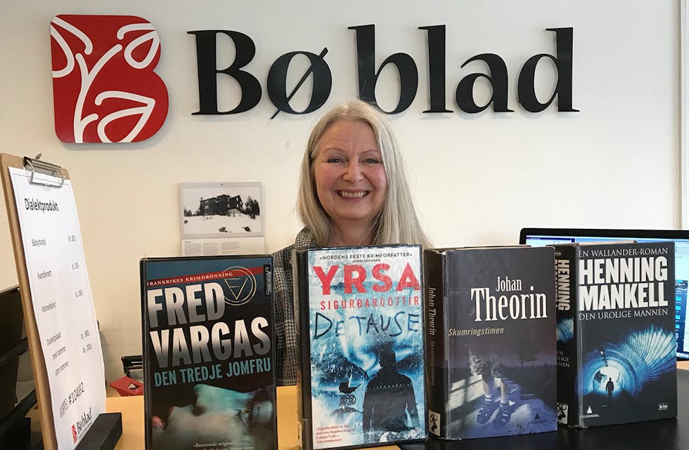 JOURNALISTEN: Fire krimbøker frå fire forfattarar som alle er blant tipsa frå Bø blad-journalist Gro B. Røiland.