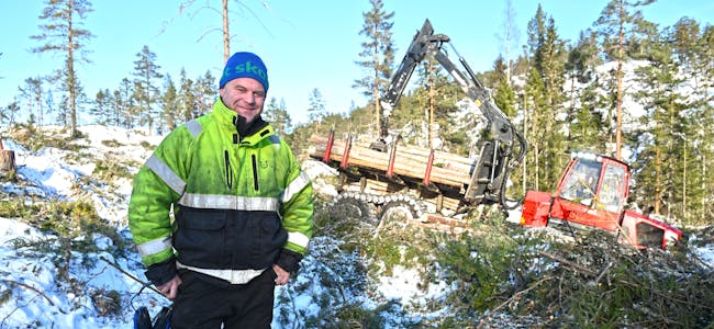 skog hogst tømmer maskiner Uvdal Ramberg vinter