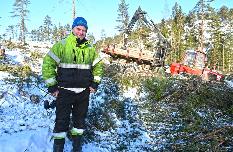 skog hogst tømmer maskiner Uvdal Ramberg vinter