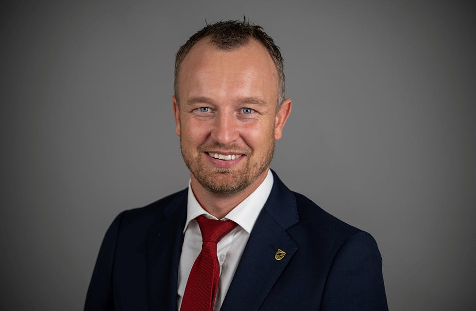 FYLKESORDFØRAR: Sven Tore Løkslid frå Arbeiderpartiet. 