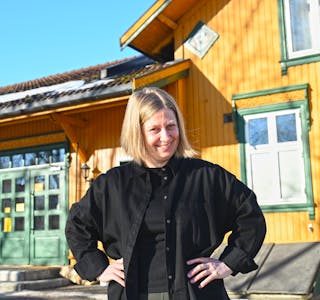 HAR TEKE OVER: Janne Lia frå Hørte er ny butikkdrivar i Bøgata.