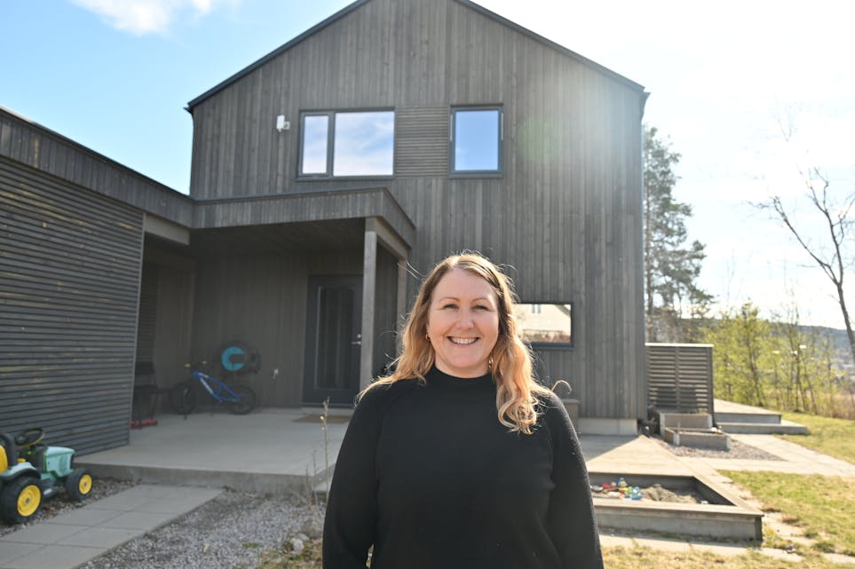 TEIKNA SJØLV: Marianne Straume er arkitekt og har sjølv teikna huset ho bur i. 